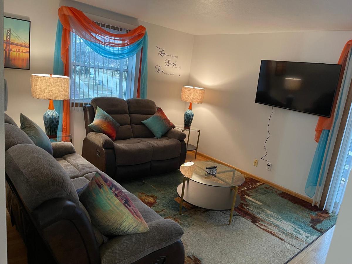 Elite Casa Collection -Free Coffee, Parking, And Wi-Fi Apartment Milwaukee Exterior foto